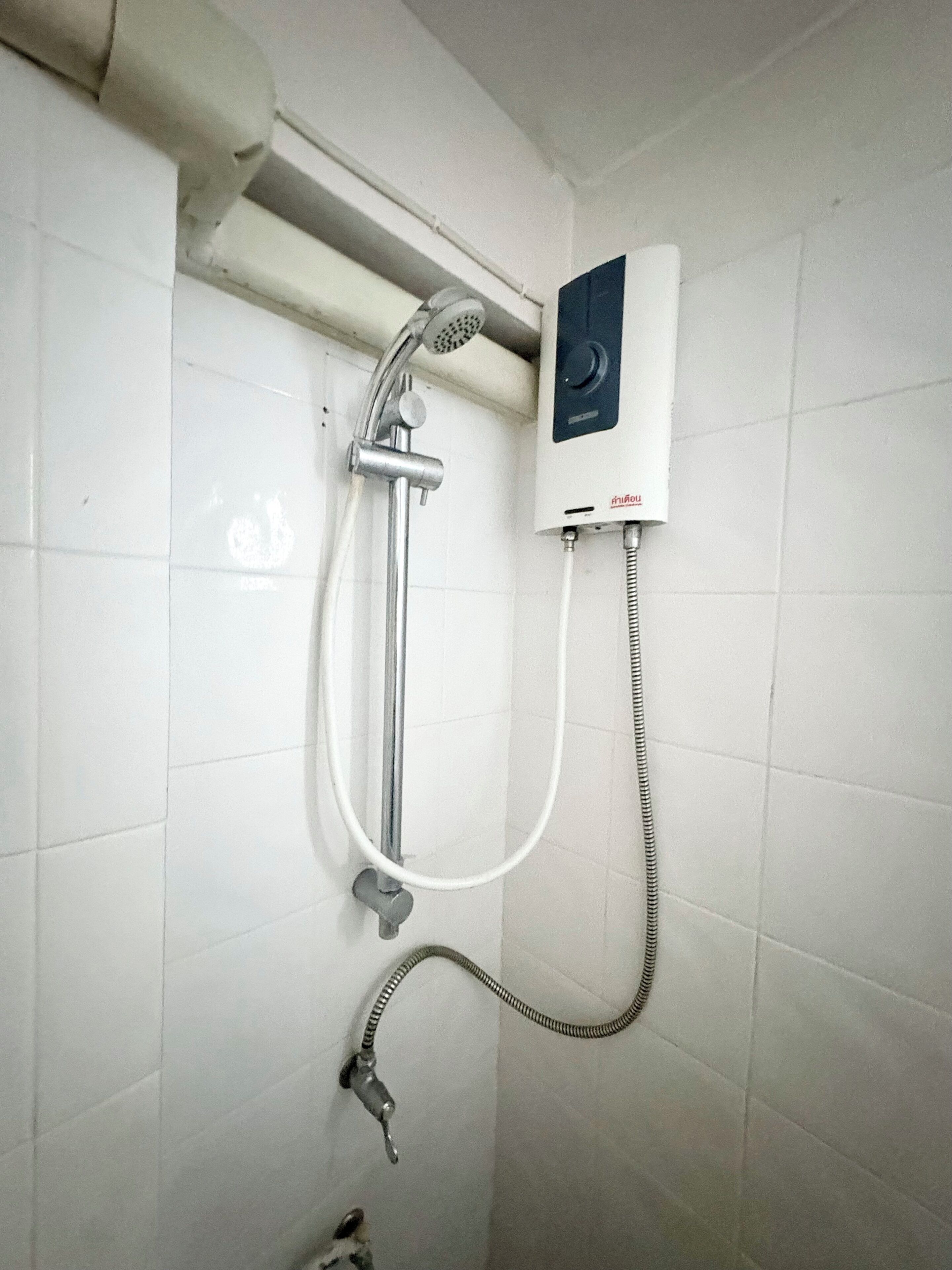 Basic Room, Non Smoking, Private Bathroom | Bilik Mandi