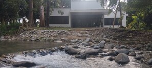 Exterior - River & Beach Charming 3-bedroom villa with AC in Villa Nuria (Villa Nuria)