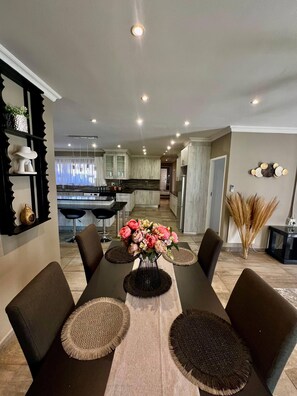 Dining - Antelope Farm Events (Pretoria)