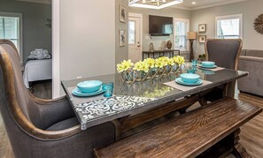 Dining - 5004 Gulf Shores family friendly 2 pools beach (Gulf Shores)