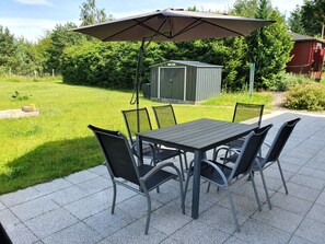 Outdoor dining - Vrbo Property (Plau am See)