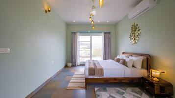 Deluxe Villa, Pool View | Iron/ironing board, free WiFi