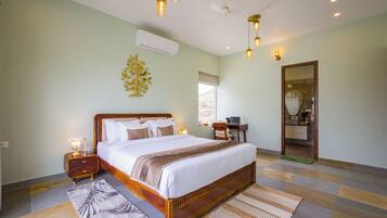 Villa, vue sur la piscine