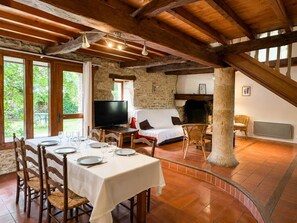 Interior - Very large authentic gite with charm ST Cirq Lapopie (Trespoux-Rassiels)