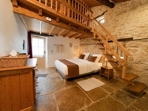 1 bedroom, free WiFi - Authentic charming gite in Cahors (Trespoux-Rassiels)