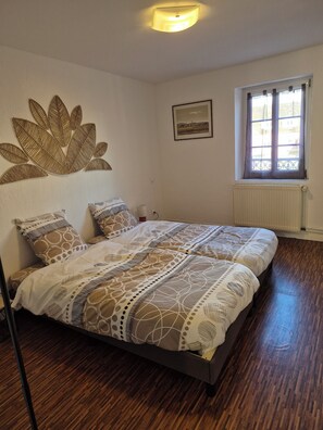 Room - Le repaire des manalas, apartment ideally located for visiting our region (Ingersheim)