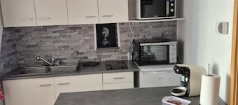 Le repaire des manalas, apartment ideally located for visiting our region