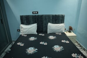 3 bedrooms, Internet - Elite Luxury 3BHK Penthouse Modern Living with Premium Amenities (Lucknow)