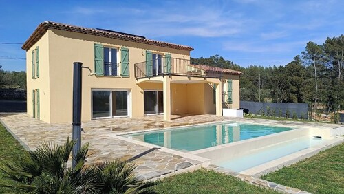 Villa au calme et spacieuse 208 m² avec piscine & climatisation