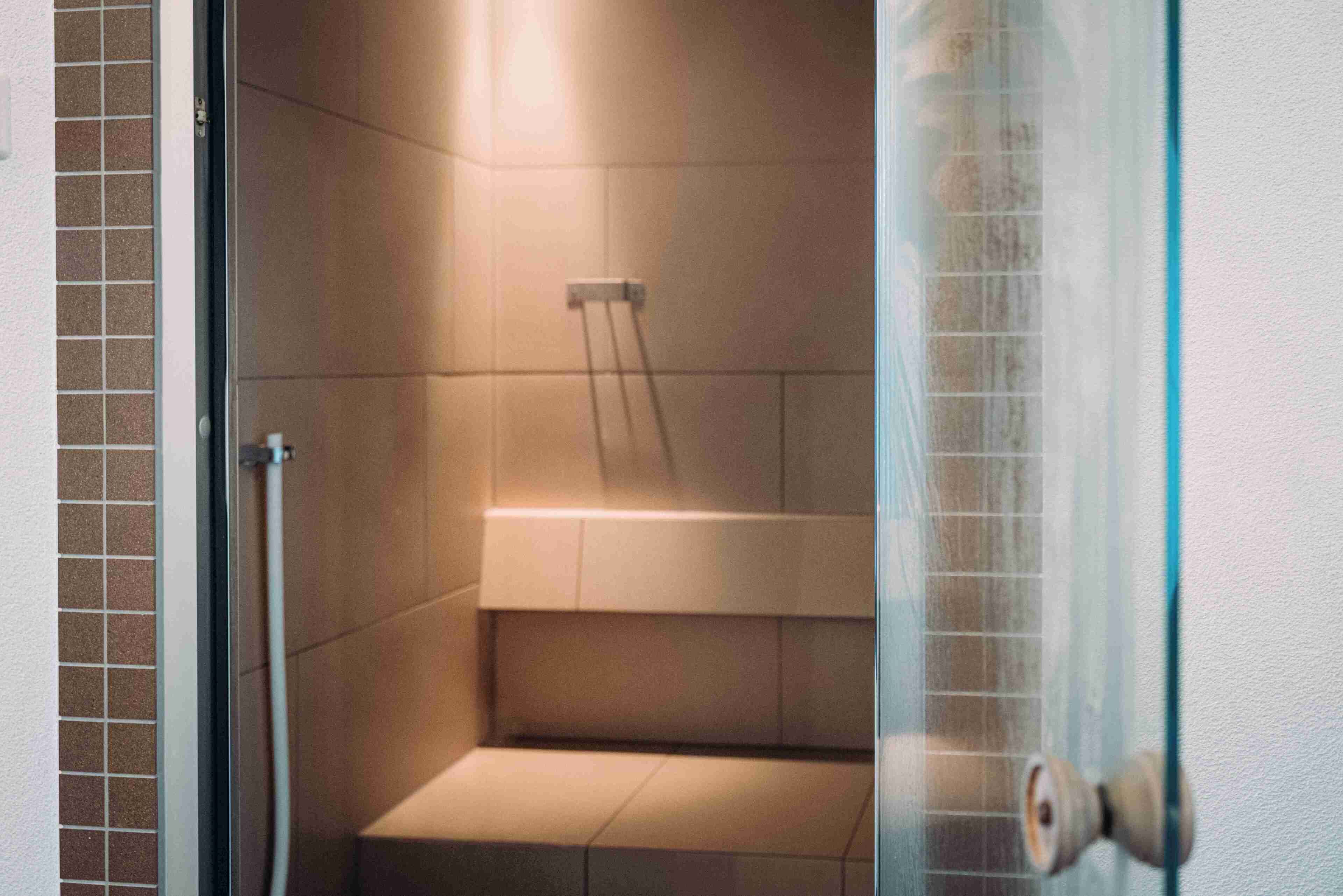 Towels, soap, shampoo, toilet paper