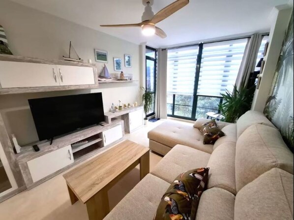 Living area - Vrbo Property (A Insua)