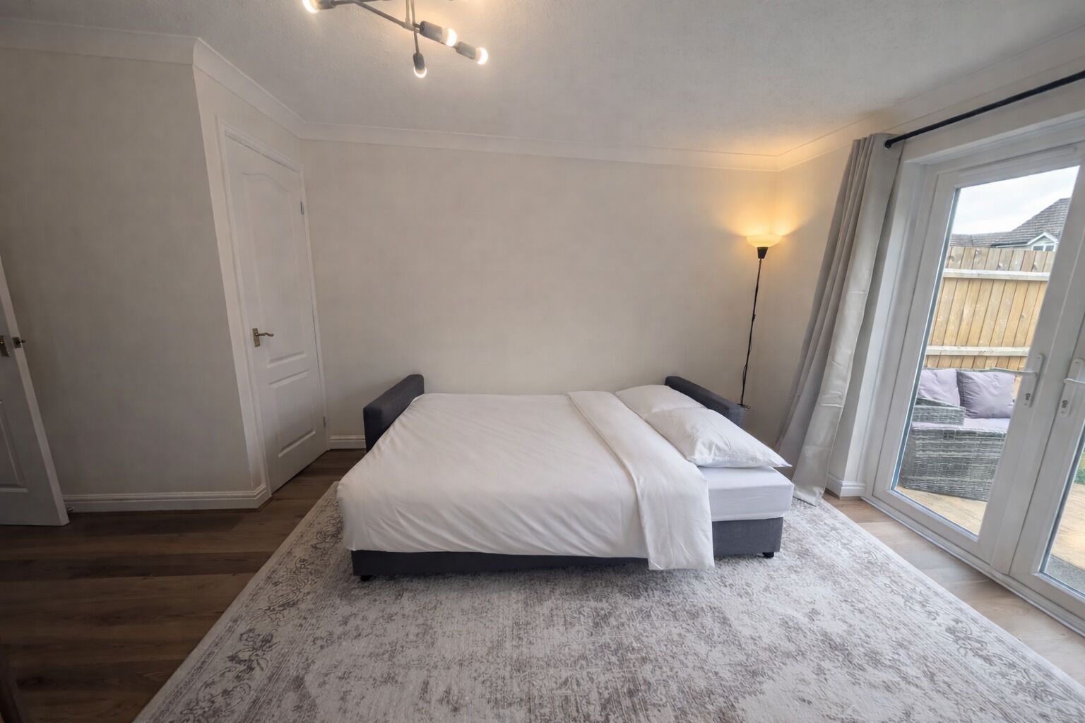 2 Schlafzimmer, Bügeleisen/Bügelbrett, Reisekinderbett, kostenloses WLAN