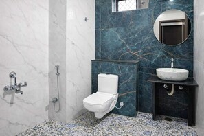 Bathroom - hotel sita  (Udaipur)