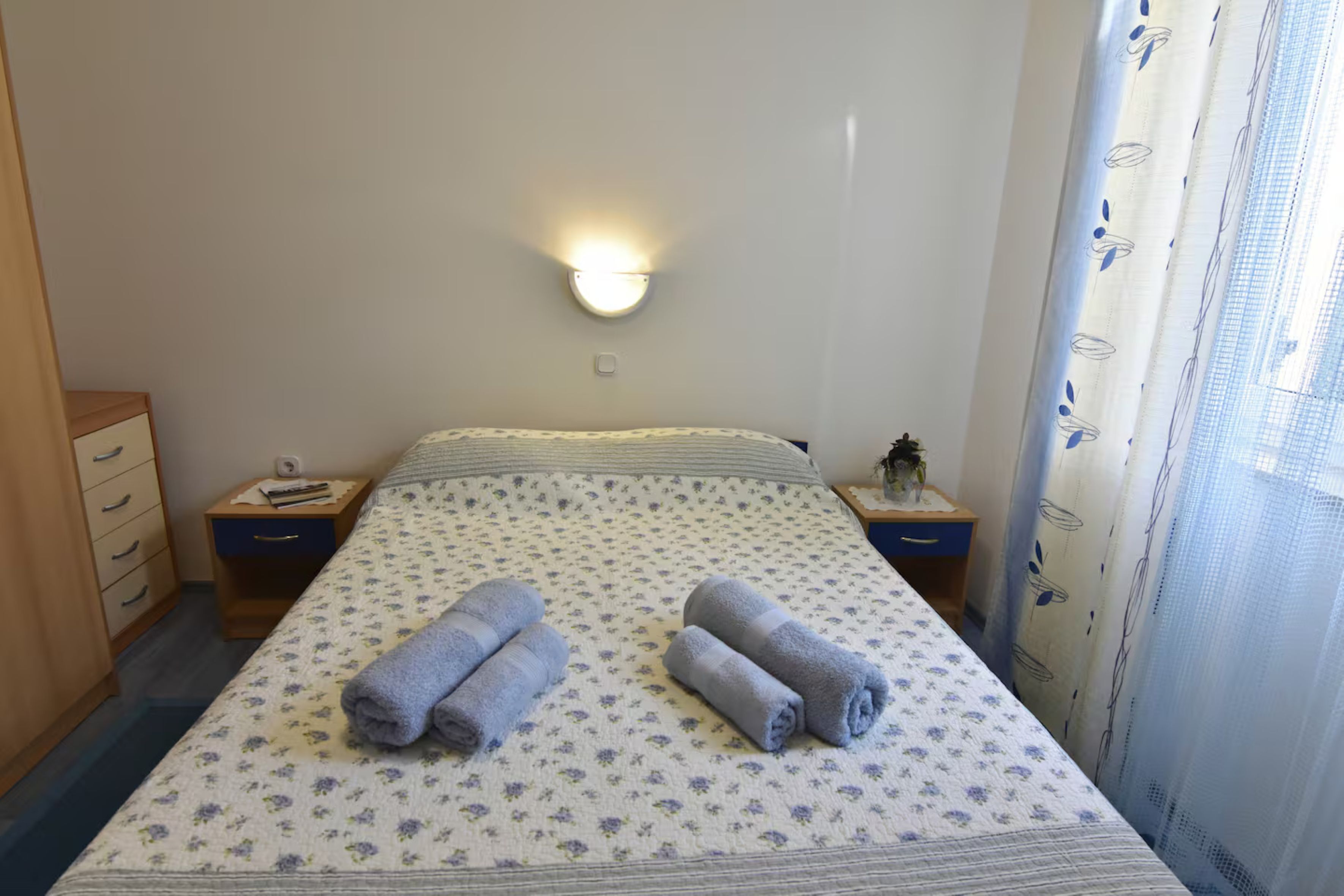 2 bedrooms, Internet, bed sheets