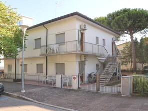 Exterior - Relaxing sunny apartment near the beach (Lignano Sabbiadoro)