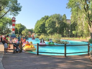 Pool - Renovated residence just steps from the beach (Lignano Sabbiadoro)