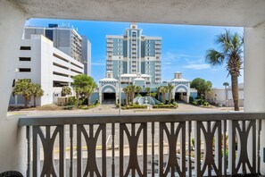Property grounds - Ocean View Getaway with Pool & Beach Access (Myrtle Beach)