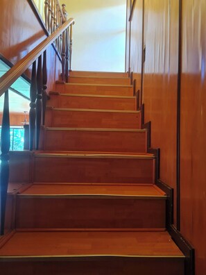 Room, Multiple Bedrooms, Accessible, Smoking | Interior - Room-luxurious 9-bedroom House Rental wi (East London)