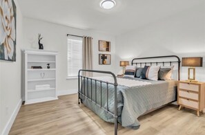3 chambres, fer et planche à repasser, Wi-Fi gratuit, draps fournis