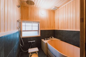 Deluxe Villa, Garden View | Bathroom | Separate tub and shower, hydromassage showerhead, hair dryer, slippers - RITA OOKAWA HANZAKAI (Okawa)
