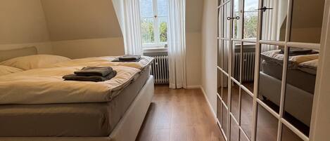 1 bedroom, iron/ironing board, Internet, bed sheets