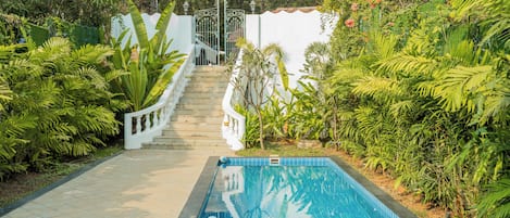 Piscine extérieure