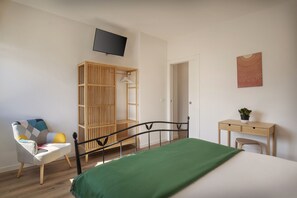 Room - Apartment Tulipano in a strategic position (Peschiera del Garda)
