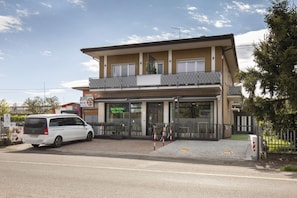 Exterior - Apartment Tulipano in a strategic position (Peschiera del Garda)