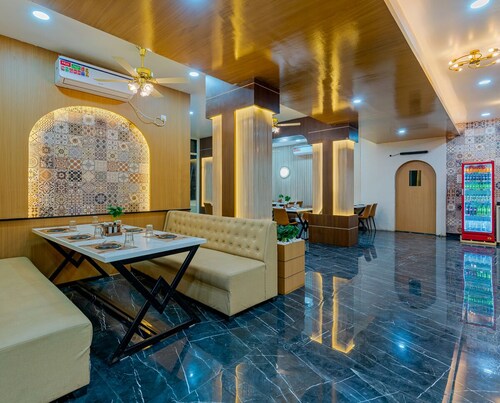 Hotel Majestic Royal Akkalkot