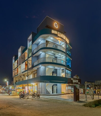Front of property. Hotel Majestic Royal Akkalkot