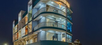 Hotel Majestic Royal Akkalkot