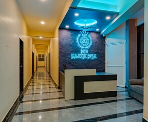 Lobby - Hotel Majestic Royal Akkalkot (Akkalkot)