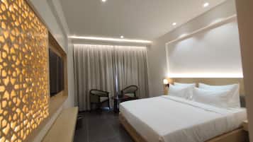 Superior Double Room, City View