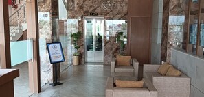 Lobby - Hotel Altura (kadi)