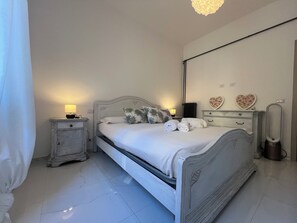 Deluxe Apartment, Courtyard View - Mameli 6 (Santa Margherita Ligure)