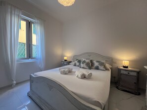 Deluxe Apartment, Courtyard View - Mameli 6 (Santa Margherita Ligure)
