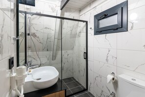 Hair dryer, bathrobes, slippers, heated floors - Suma Disanje Boutique Hotel (Sile)