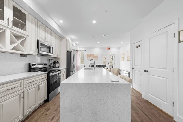 Fridge, microwave, oven, stovetop - Huge 4BR Home near Navy Yard | Sleeps 12 (Washington)