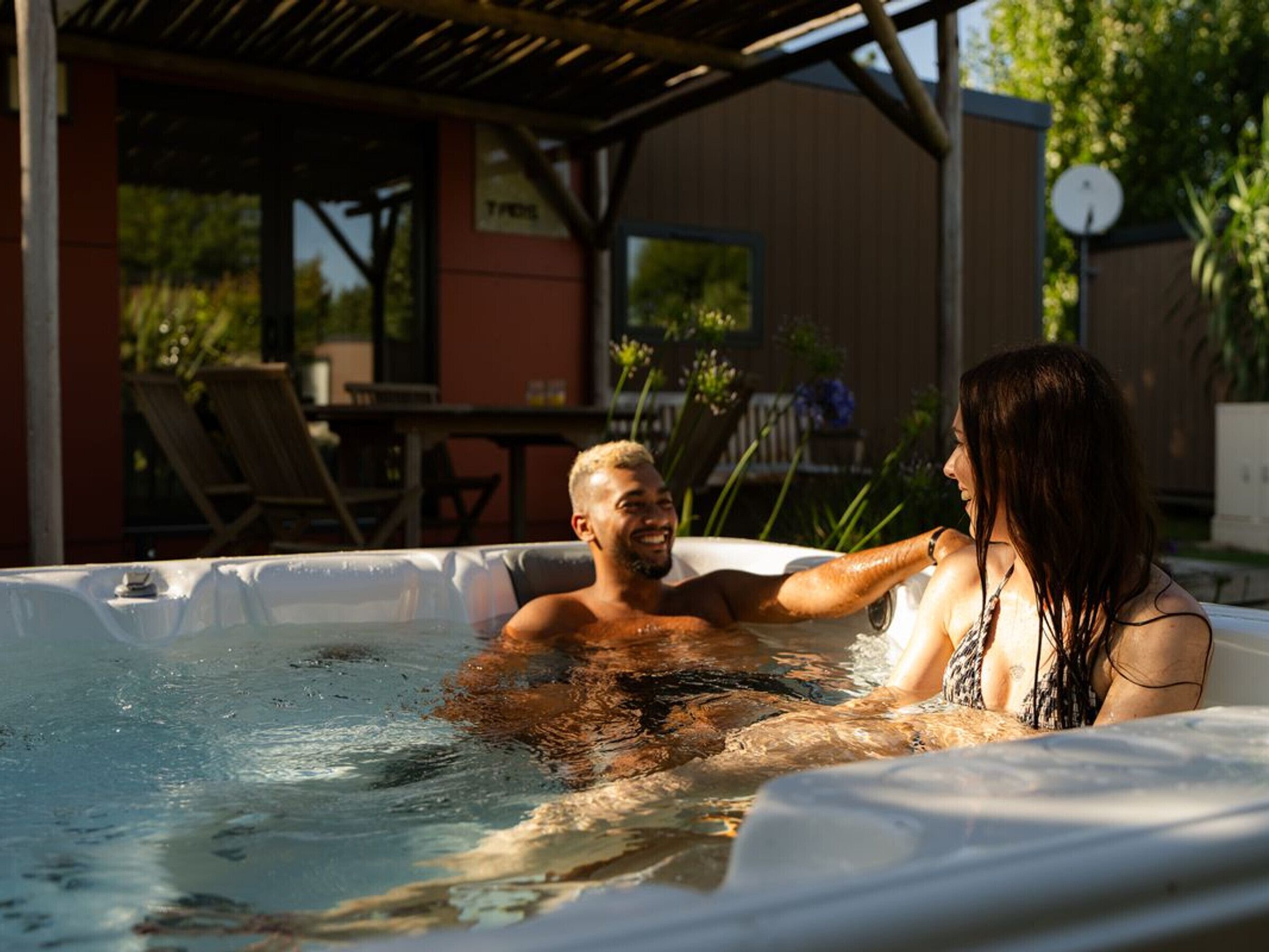 Outdoor spa tub