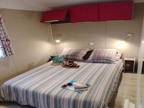 3 bedrooms, free WiFi - Mobile home, pets allowed - 6 guests (Sarzeau)