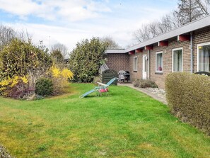 Apartment | Exterior - 10 Person Holiday Home in Spottrup (Spøttrup)