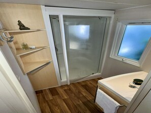 Bathroom - Mobile home with garden seating - 4 guests (Monplaisant)