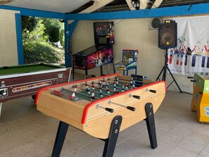 Games room - Mobile home, pets allowed - 5 guests (La Chapelle-Aubareil)