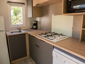 Private kitchen - Mobile home - AC - 4 guests (Méolans-Revel)