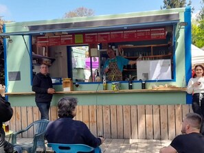 Bar (on property) - Mobile home, pets allowed - 4 guests (Sauxillanges)