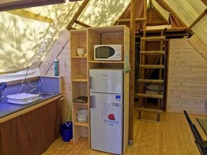 Fridge, microwave, coffee/tea maker - Mobile home, pets allowed - 4 guests (Vinça)