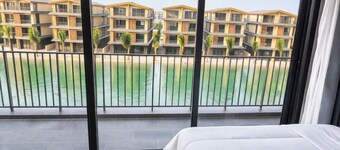 Charm Lagoon Villa - Vinhomes Vu Yen