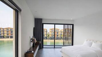 Family House, Balcony, Lagoon View | Free WiFi