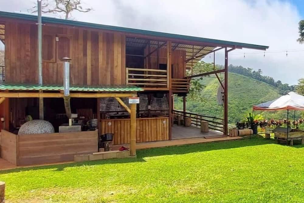 Rancho Ecojoya Paradise Mountain Working Farm in Nature