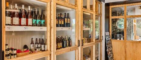 Bar (in der Unterkunft)